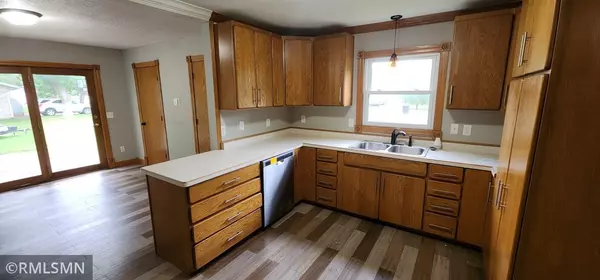 Princeton, MN 55371,902 11th ST N