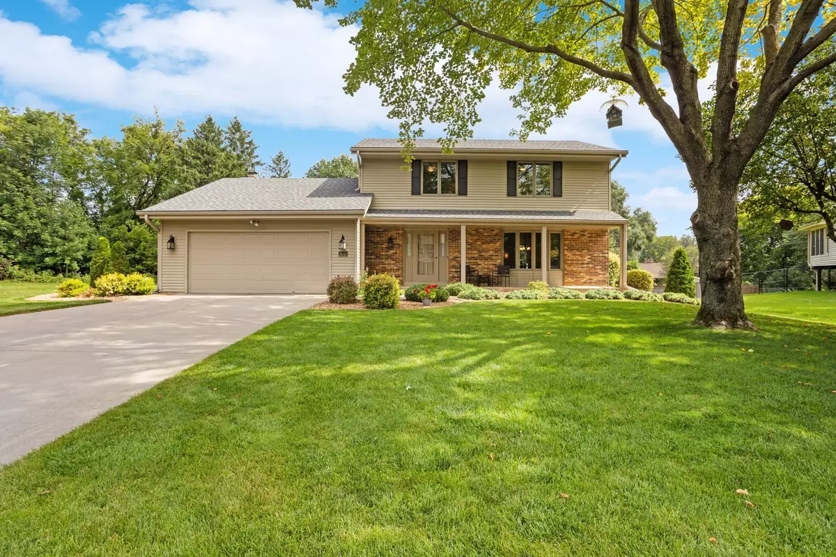 Plymouth, MN 55441,3040 Oakview LN N