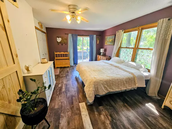 Flensburg, MN 56328,15 Maple ST