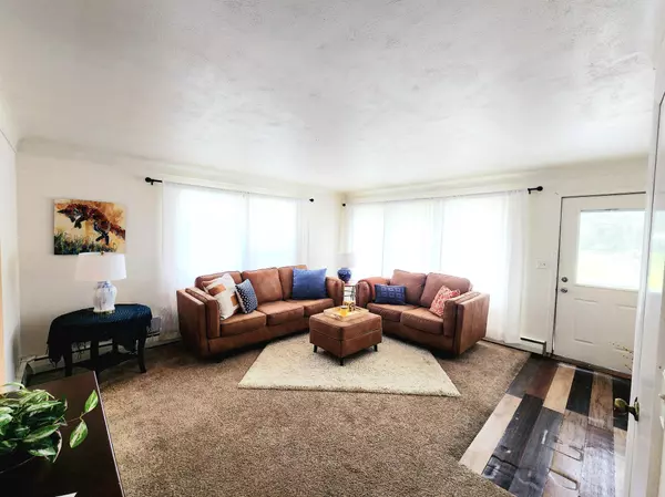 Mahtomedi, MN 55115,47 Juniper ST