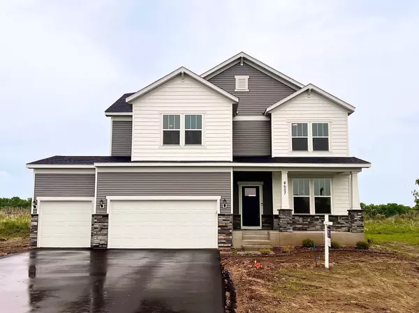 15012 Ashtown LN, Rosemount, MN 55068