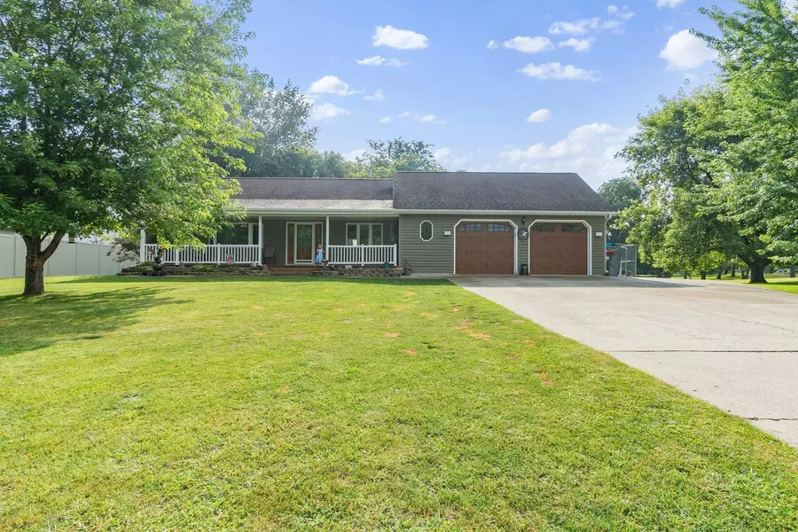 901 Geneva DR, Alexandria, MN 56308