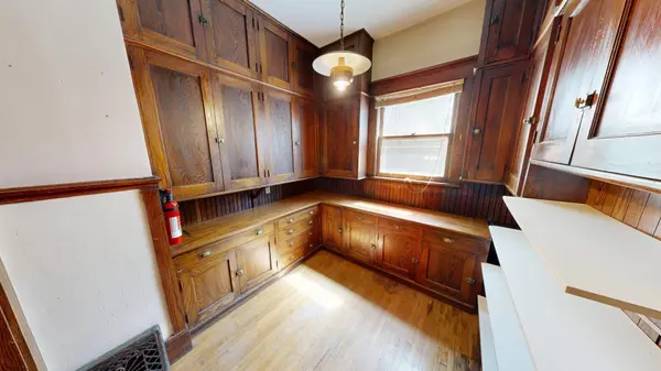 Willmar, MN 56201,216 Litchfield AVE SE