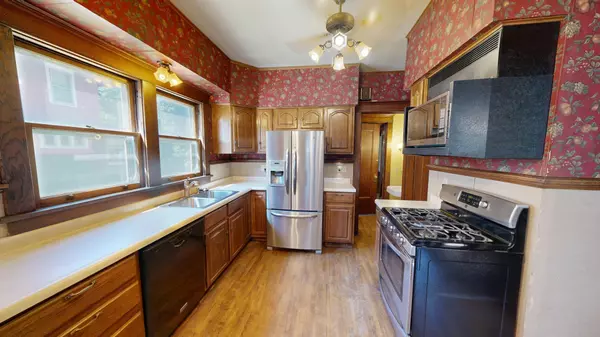 Willmar, MN 56201,216 Litchfield AVE SE