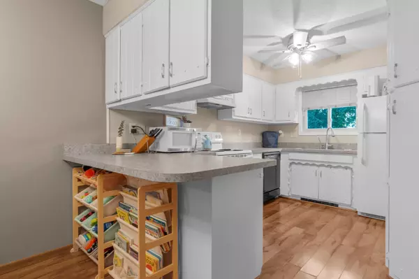 Alexandria, MN 56308,1707 S Oak Knoll DR