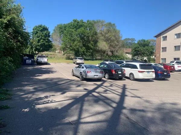 Saint Cloud, MN 56301,1450 5th AVE S