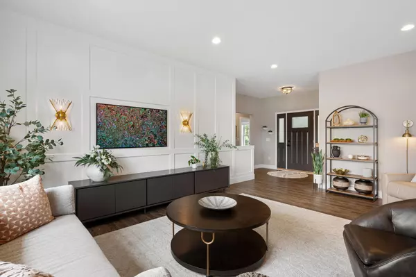 Owatonna, MN 55060,207 Bouldercrest AVE NE