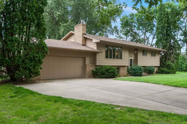 Cambridge, MN 55008,444 Maple Dell RD