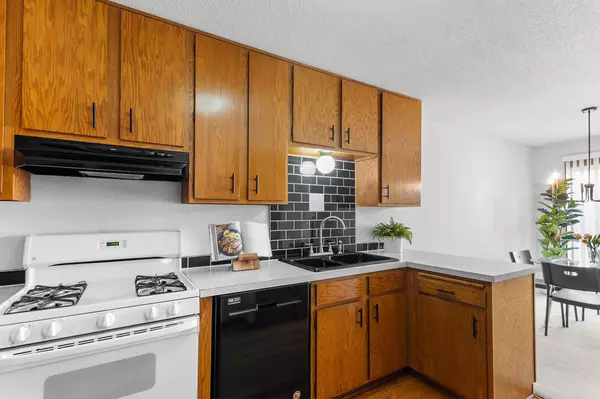 Apple Valley, MN 55124,15722 Griffon CT