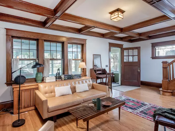 Saint Paul, MN 55104,2103 Dayton AVE