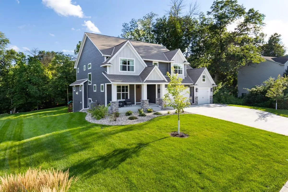 Eden Prairie, MN 55347,16957 Valley Road