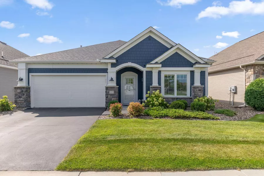 1035 Roselyn DR, Victoria, MN 55386