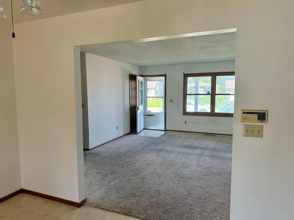 Lake City, MN 55041,1033 W Dwelle ST