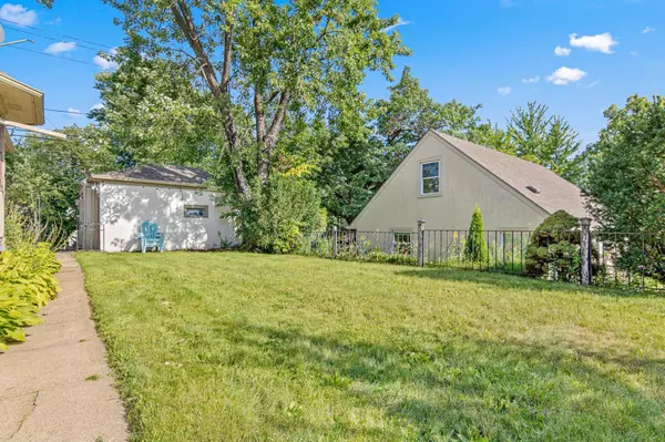 Saint Paul, MN 55103,1056 Lexington Pkwy N