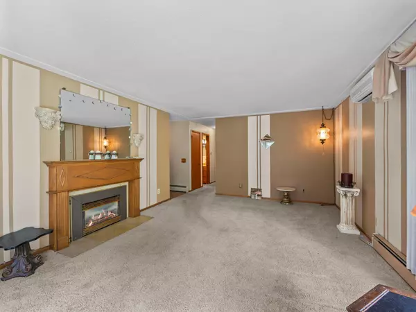 Osceola, WI 54020,922 248th ST
