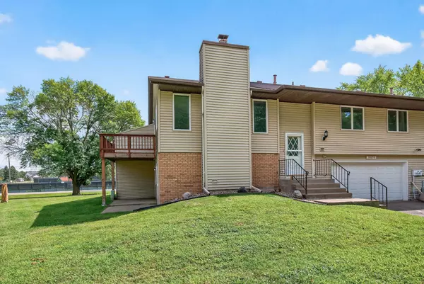 Lindstrom, MN 55045,30656 Irene AVE