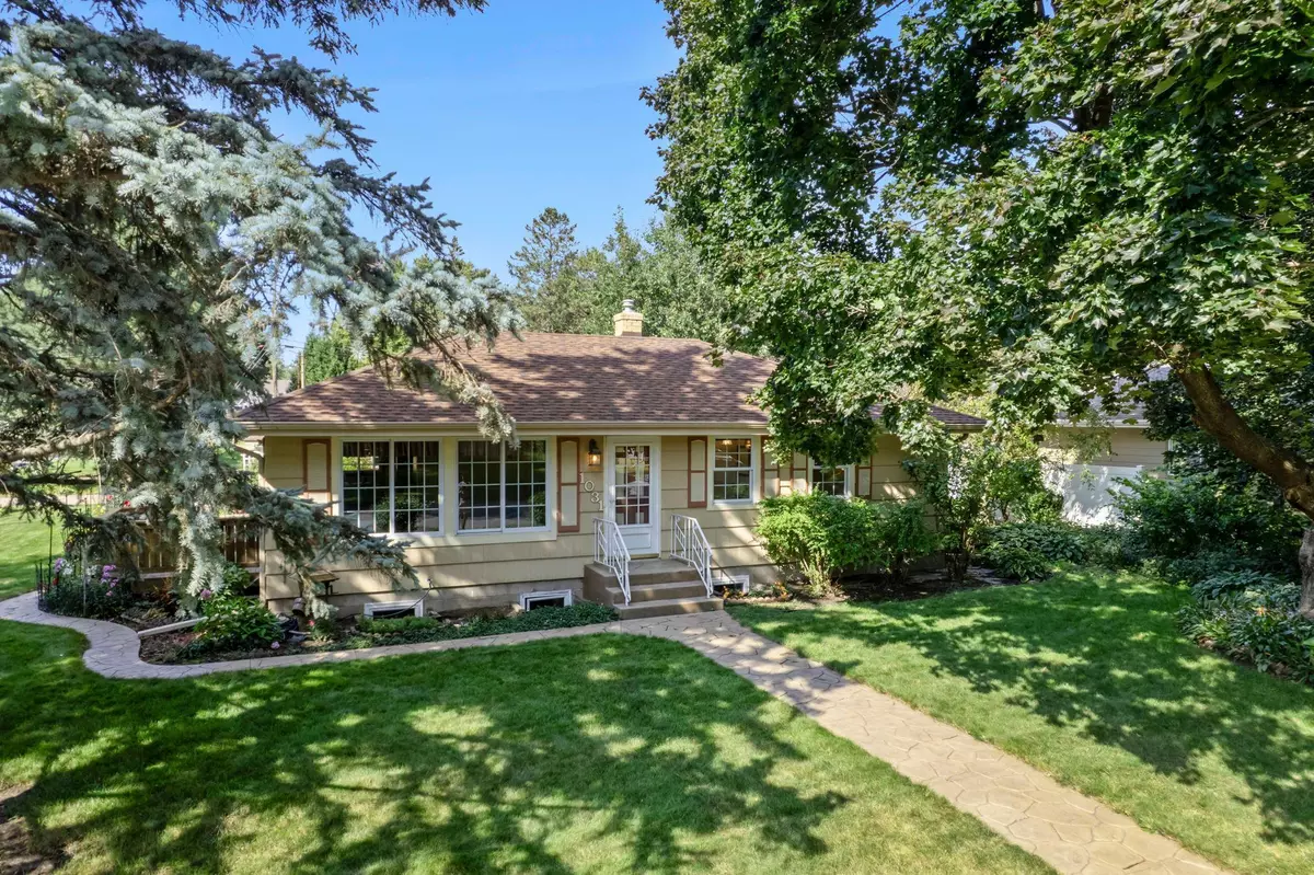 Roseville, MN 55113,1031 Ryan AVE W