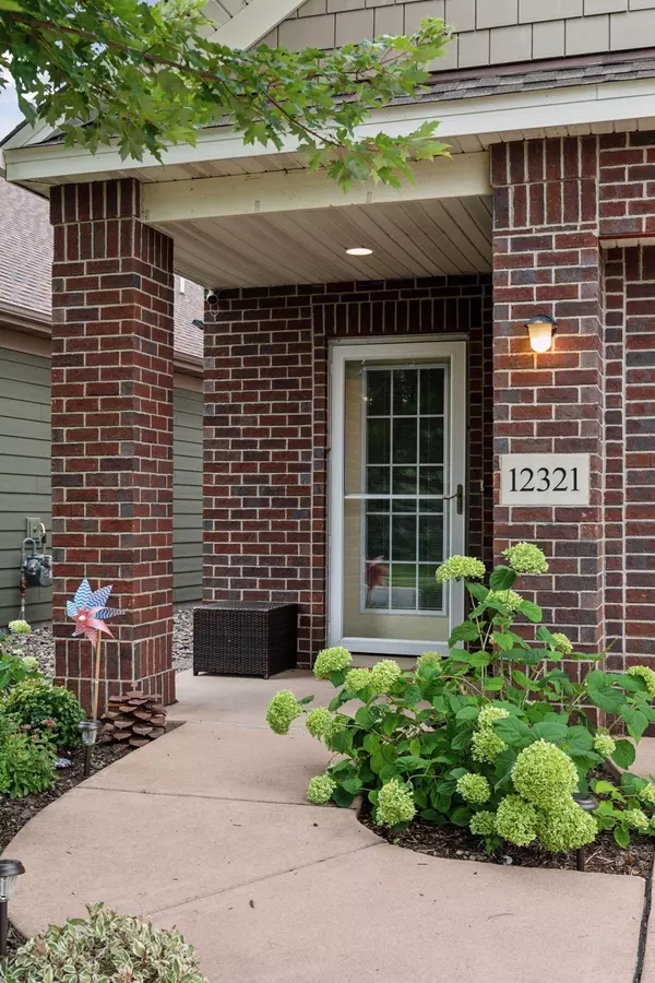 Blaine, MN 55449,12321 Edison ST NE