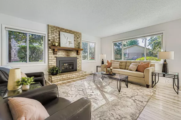 Woodbury, MN 55125,2781 Robinwood WAY