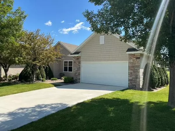 2117 14th ST NE, Faribault, MN 55021
