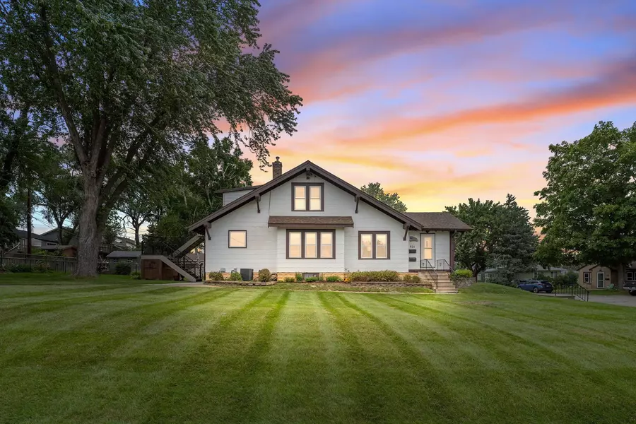 921 17th AVE N, South Saint Paul, MN 55075