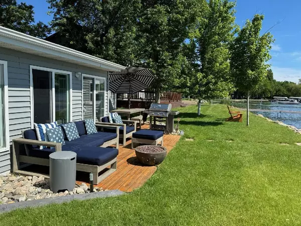 Detroit Lakes, MN 56501,11486 Ravenswood Beach RD