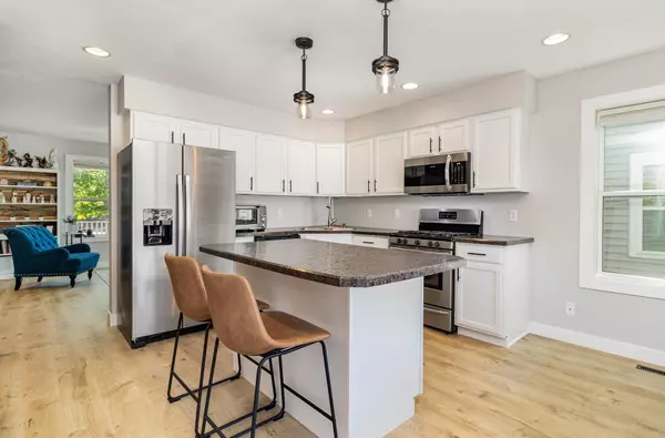 Osseo, MN 55369,613 1st AVE NW