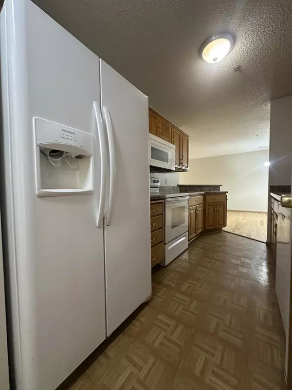 Brooklyn Park, MN 55443,5522 100th LN N