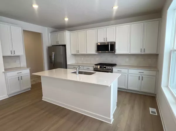 Lino Lakes, MN 55038,7597 Norway LN