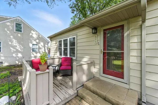 Columbia Heights, MN 55421,685 49th AVE NE