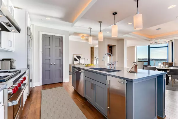 Minneapolis, MN 55416,2622 W Lake ST #609