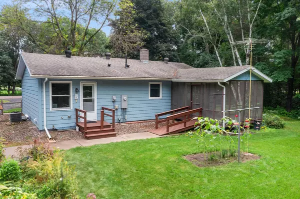 Osceola, WI 54020,883 250th ST