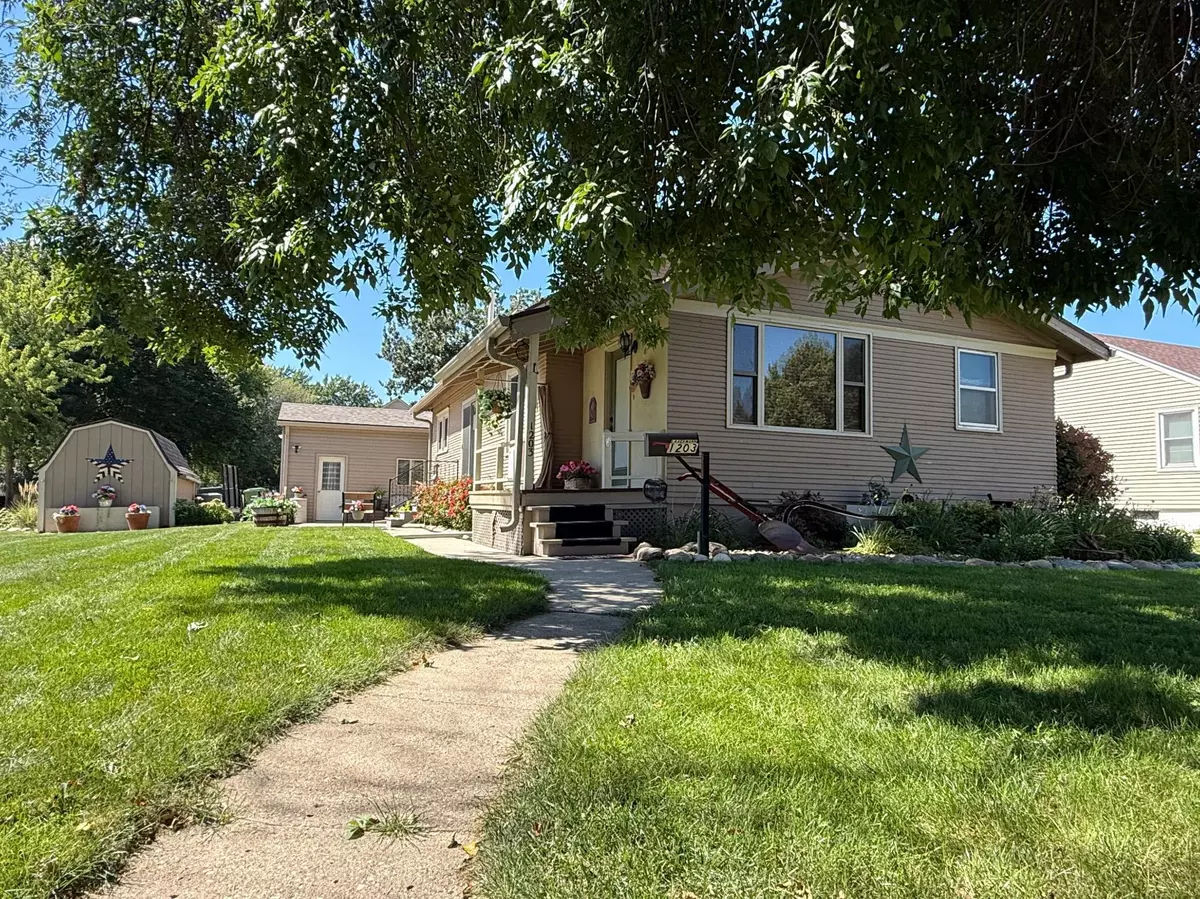 Worthington, MN 56187,1203 Mcmillan ST