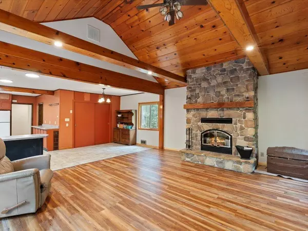 Pequot Lakes, MN 56472,28411 Hurtig RD