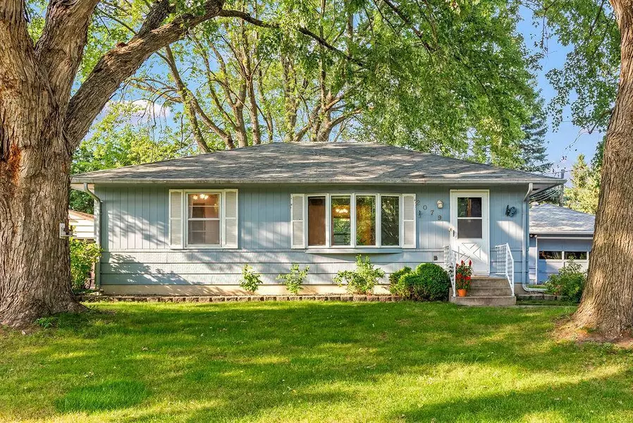 2079 Coral LN, Eagan, MN 55122