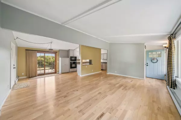 River Falls, WI 54022,451 E Johnson ST