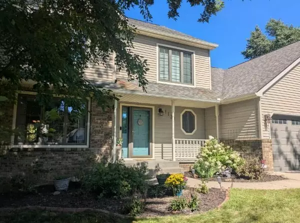 1131 Alfred PL, New Richmond, WI 54017