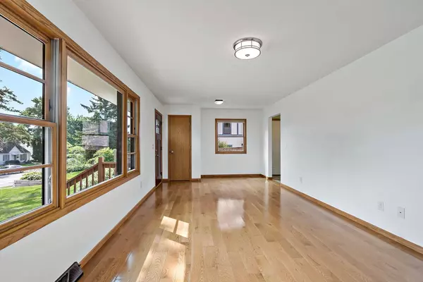 Edina, MN 55410,5818 Xerxes AVE S