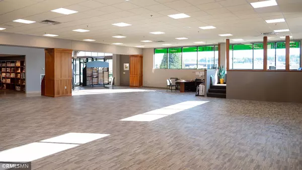 Rochester, MN 55901,5139 Highway 52 N