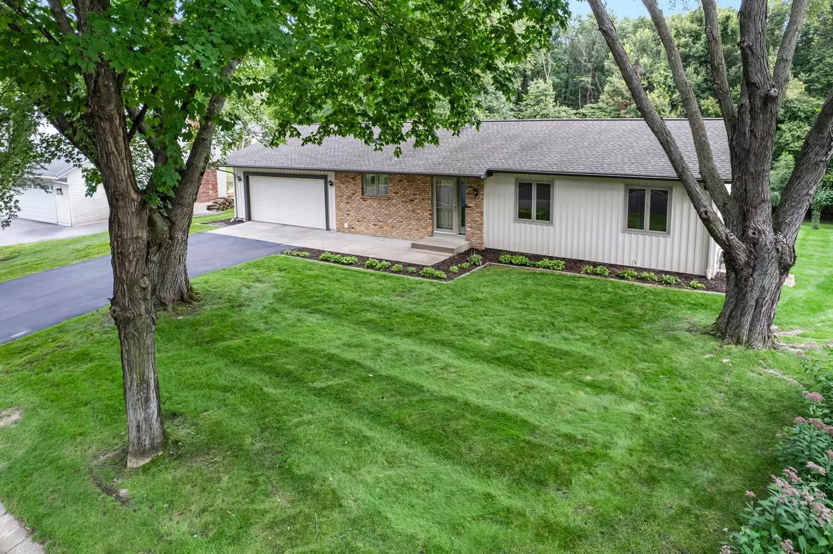 Maple Grove, MN 55369,10666 107th PL N
