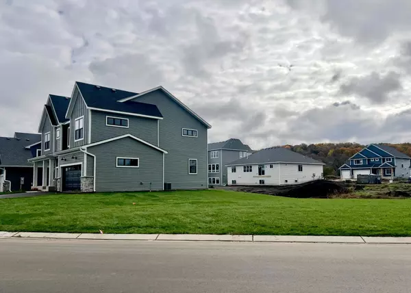 Shakopee, MN 55379,7422 Waverly AVE