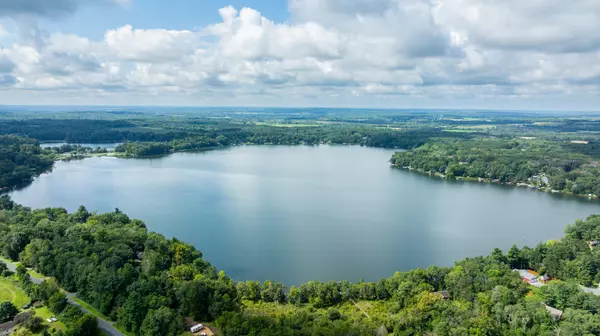 Garfield Twp, WI 54020,618 Nokomis DR