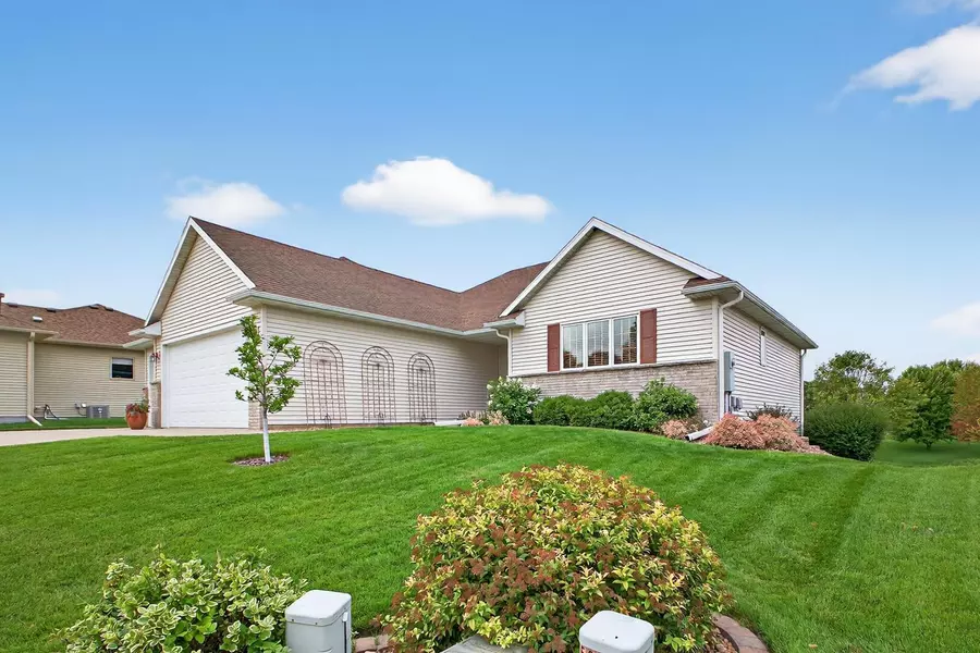 3479 Hart LN SW, Rochester, MN 55902