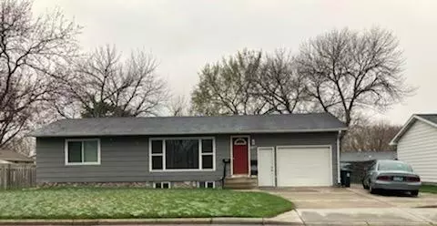 605 1/2 Pleasant AVE, Marshall, MN 56258