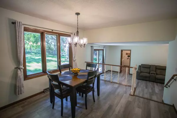 Burnsville, MN 55337,13212 Fremont AVE S