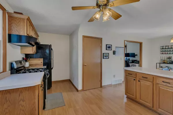 Saint Cloud, MN 56303,239 19th AVE N