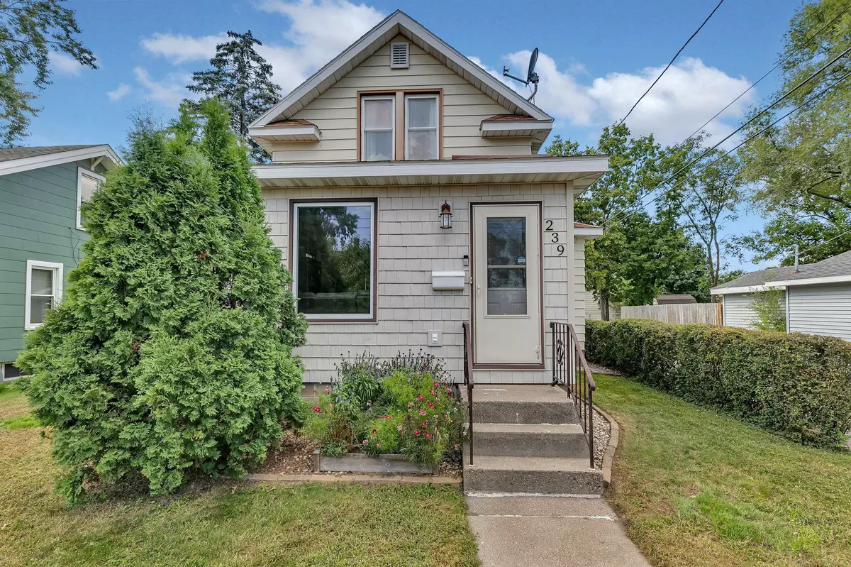 Saint Cloud, MN 56303,239 19th AVE N