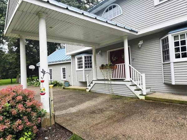 Spring Valley, MN 55975,22923 Oak Hill DR