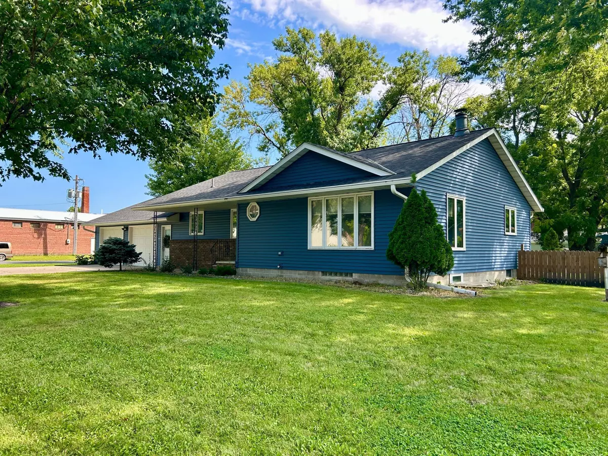 Arlington, MN 55307,202 7th AVE SW