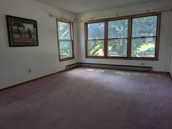 Waseca, MN 56093,612 7th AVE SW